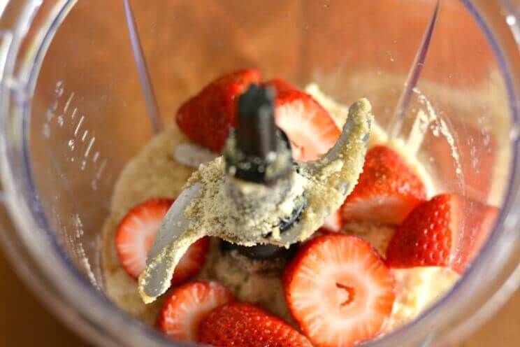 strawberries in blender