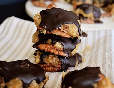 pecan pralines featured image