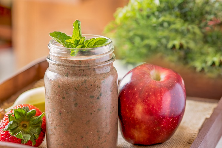shake with apple and kale