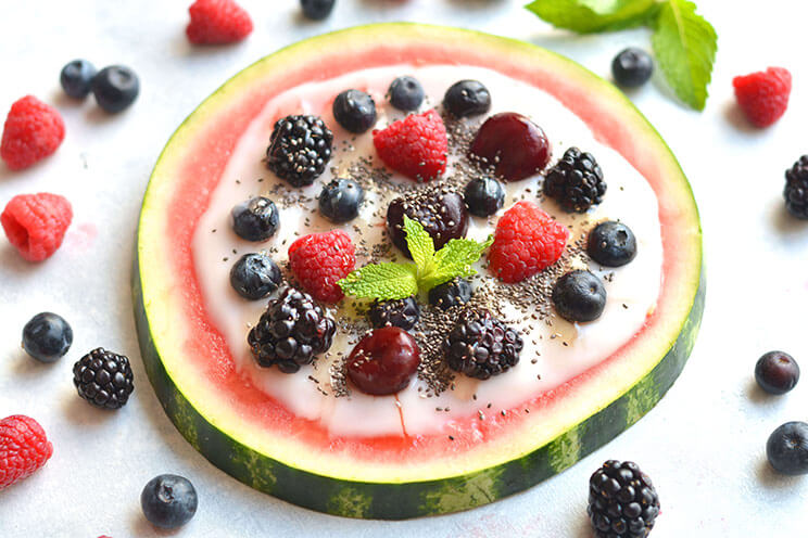SCHEMA-PHOTO-Watermelon-Fruit-Pizza-with-Coconut-Yogurt.jpg