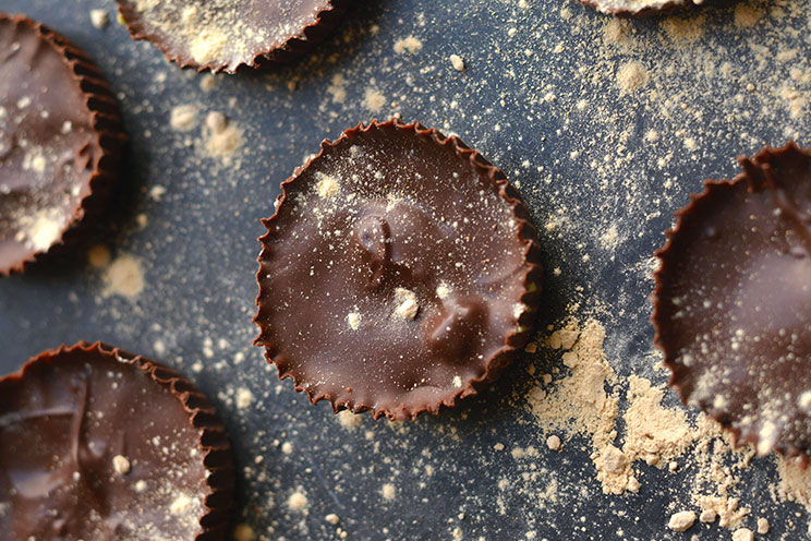 SCHEMA-PHOTO-Dark-Chocolate-Mint-Maca-Coconut-Butter-Cups.jpg