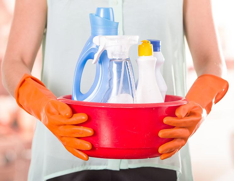 7 Endocrine Disruptors Lurking in Your Kitchen & How to Avoid Them