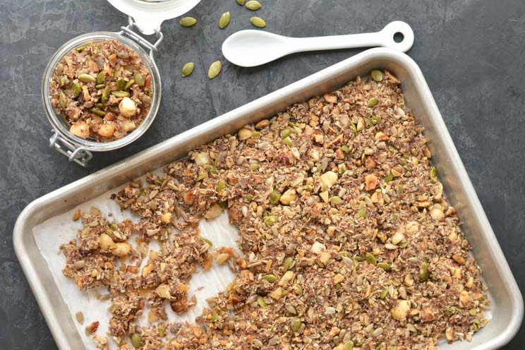 SCHEMA-PHOTO-Crunchy-Keto-Granola.jpg