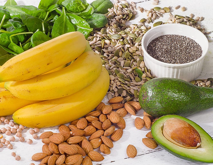9 Nutrient Deficiencies, Symptoms + Foods to Correct Them