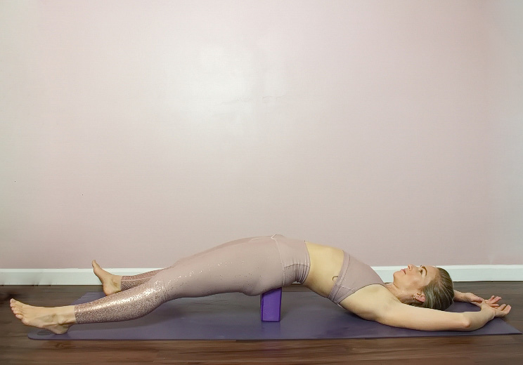 Do These 8 Hip Flexor Stretches Every Day to Erase Back Pain