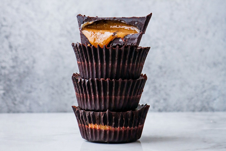IN-ARTICLE-Salted-Caramel-Cups-with-Dark-Chocolate.jpg